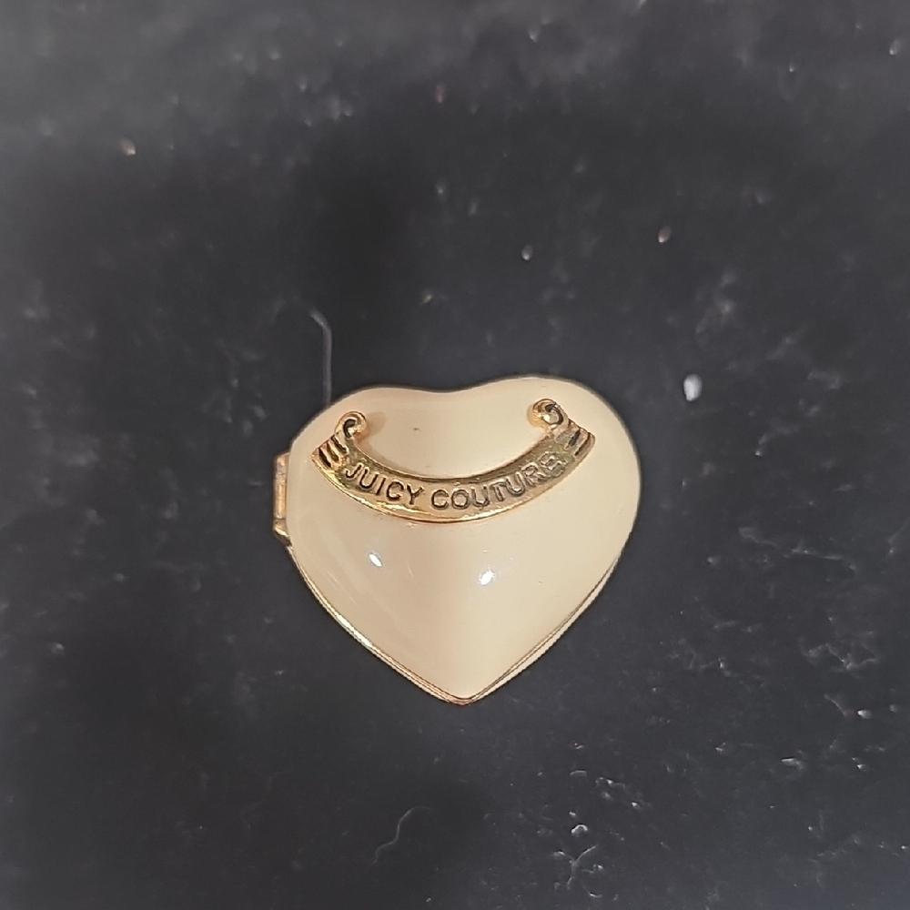 Juicy Couture Cream Heart Crramic Holder